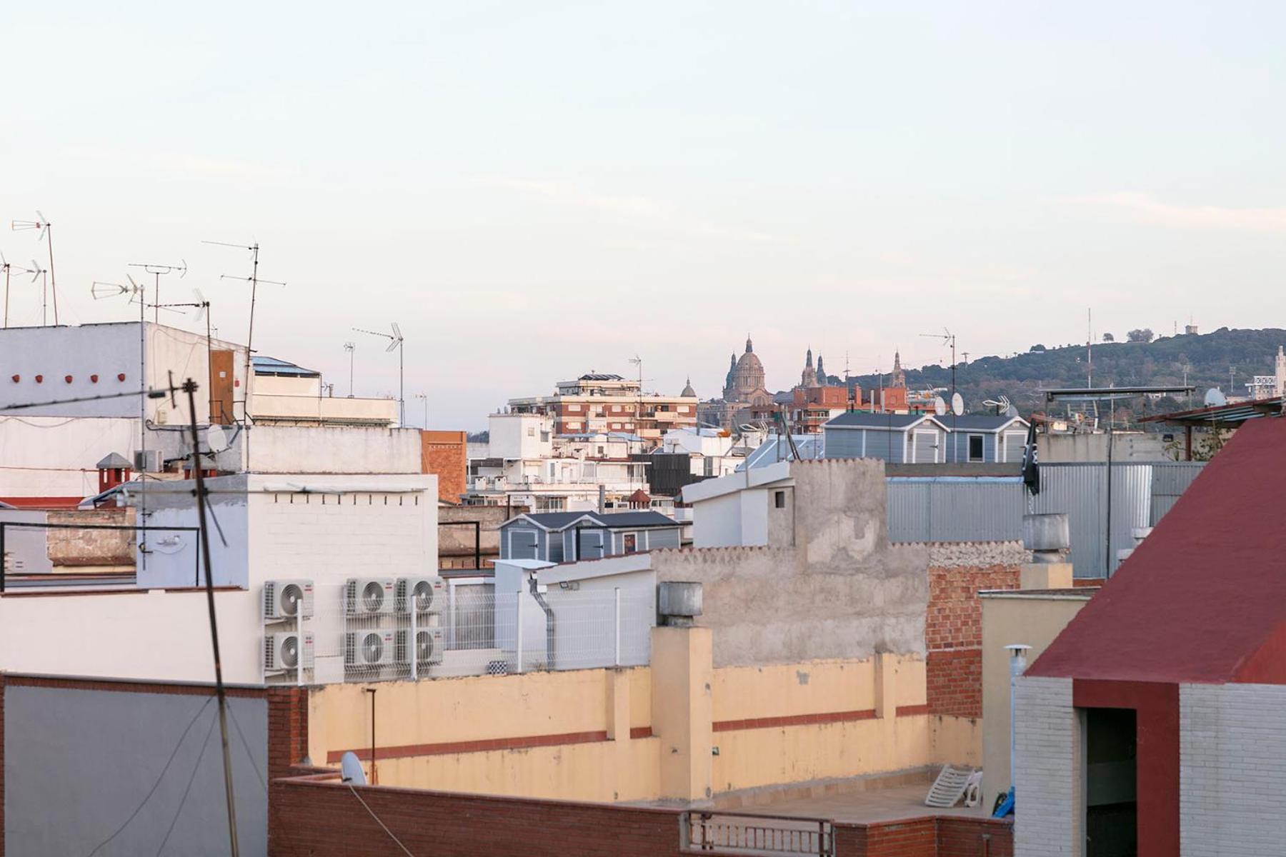 Bonito Piso Cerca Del Campo De Futbol De Barcelona Apartment L'Hospitalet de Llobregat Exterior foto